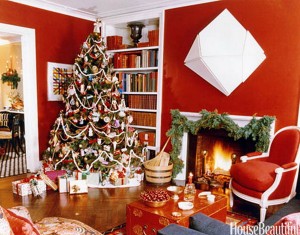 ·Red Home Interior Design with Christmas Tree Decoration Ideas