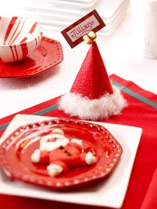 -a-beautiful-christmas-table-Santa-Hat-Place …