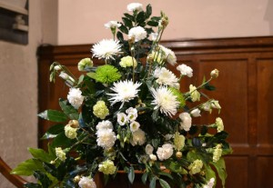 St Nicholas & St Barnabas Churches, Kenilworth – Christmas Flowers